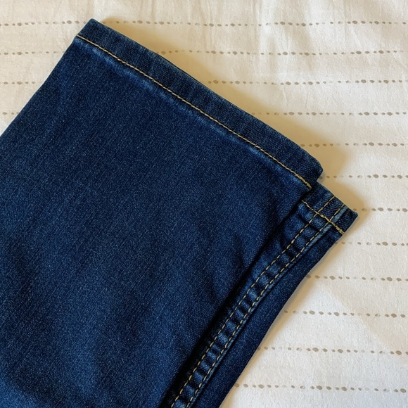 EUC Levi’s Blue Denim and Gold Stitch Performance 511 Slim Stretch - Picture 3 of 9